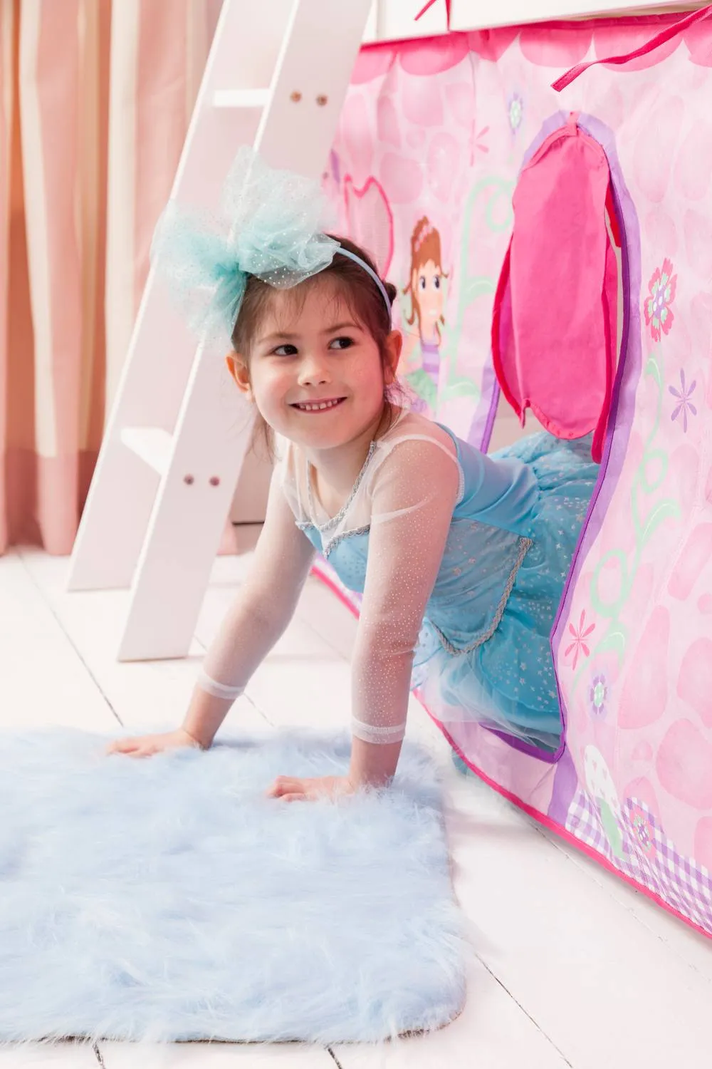 Nöa and Nani Moro Cabin Bed Midsleeper with Fairies Tent in White 4