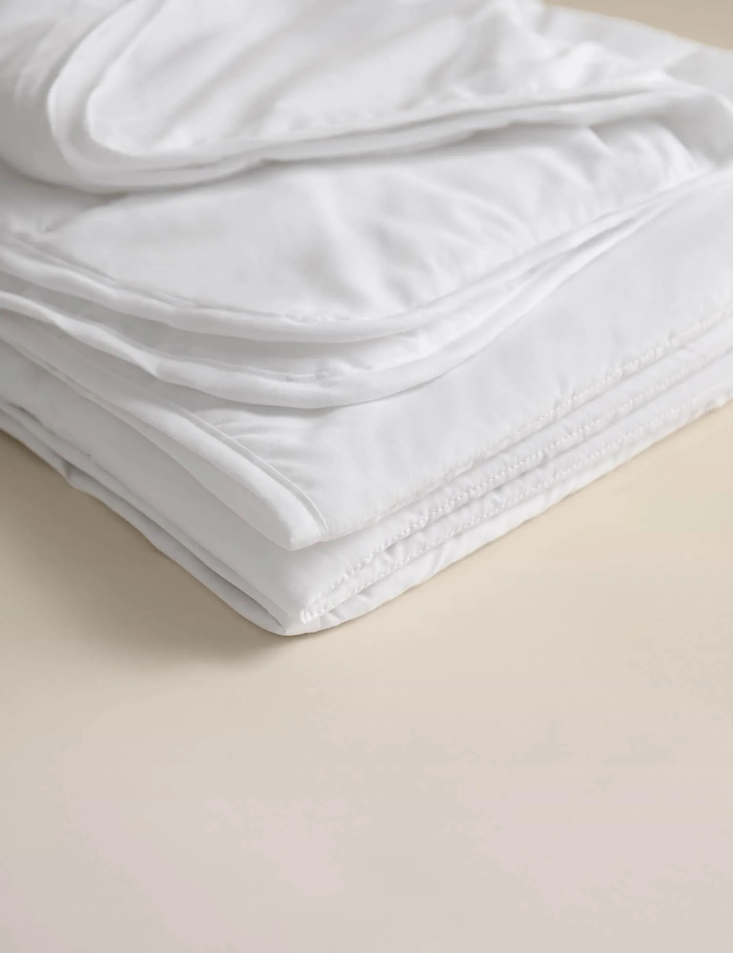 M&S Smart Wash & Dry Anti Allergy 1 Tog Duvet White