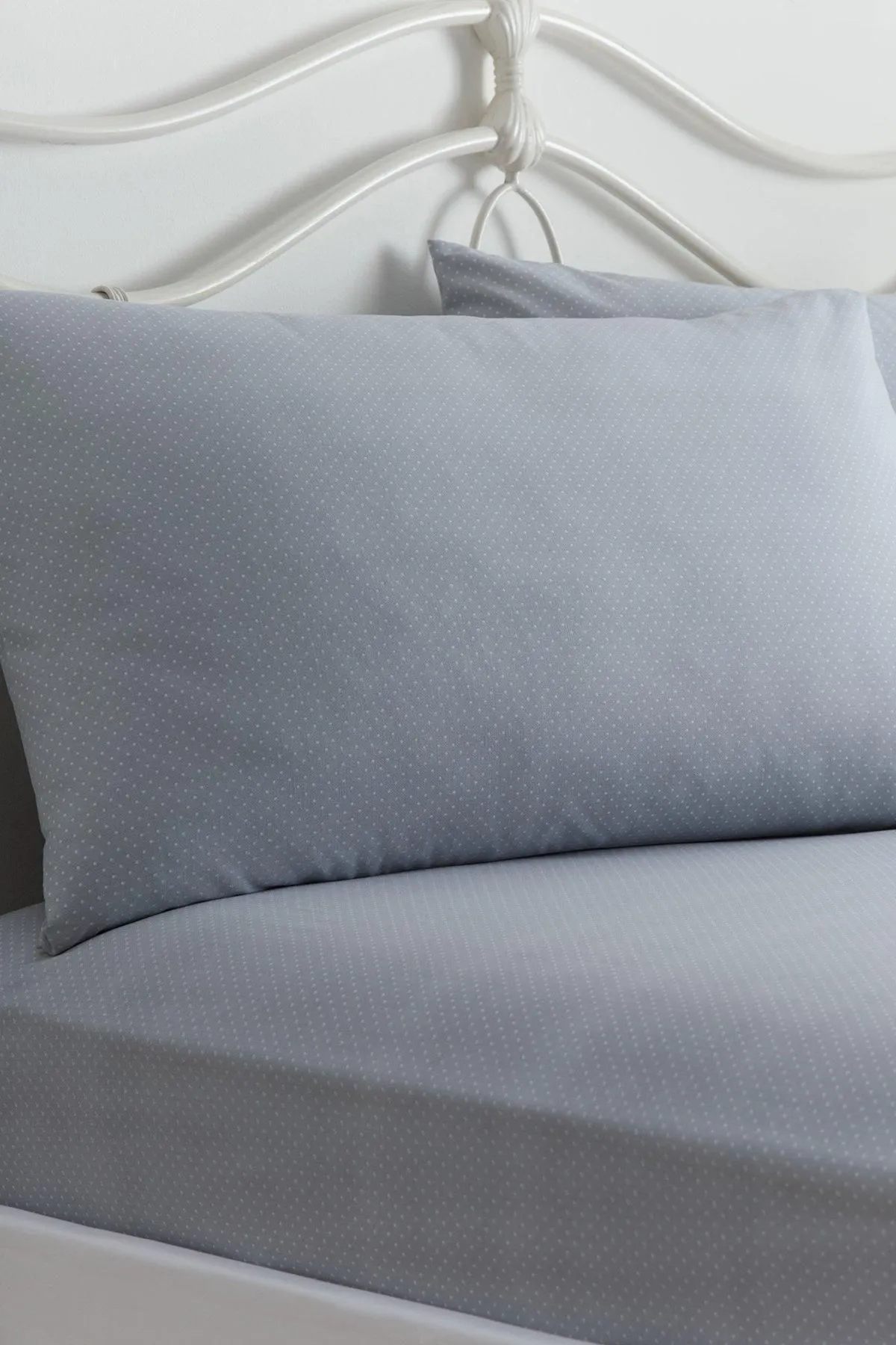 Dreams & Drapes 'Kristen' Soft Touch 28cm Fitted Bed Sheet Set in Grey 1