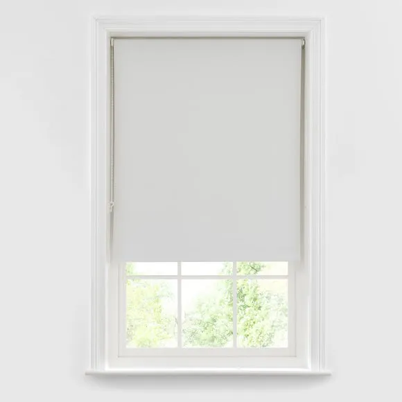 Blackout Moisture Resistant Roller Blind 3