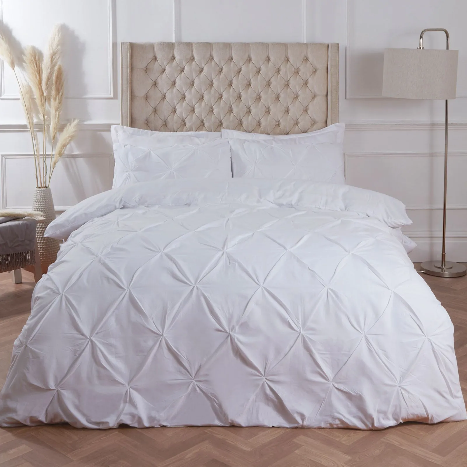 OHS Diamond Pintuck Duvet Cover with Pillowcase in White