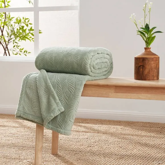 Leila Leaf Fleece Throw Blanket 1
