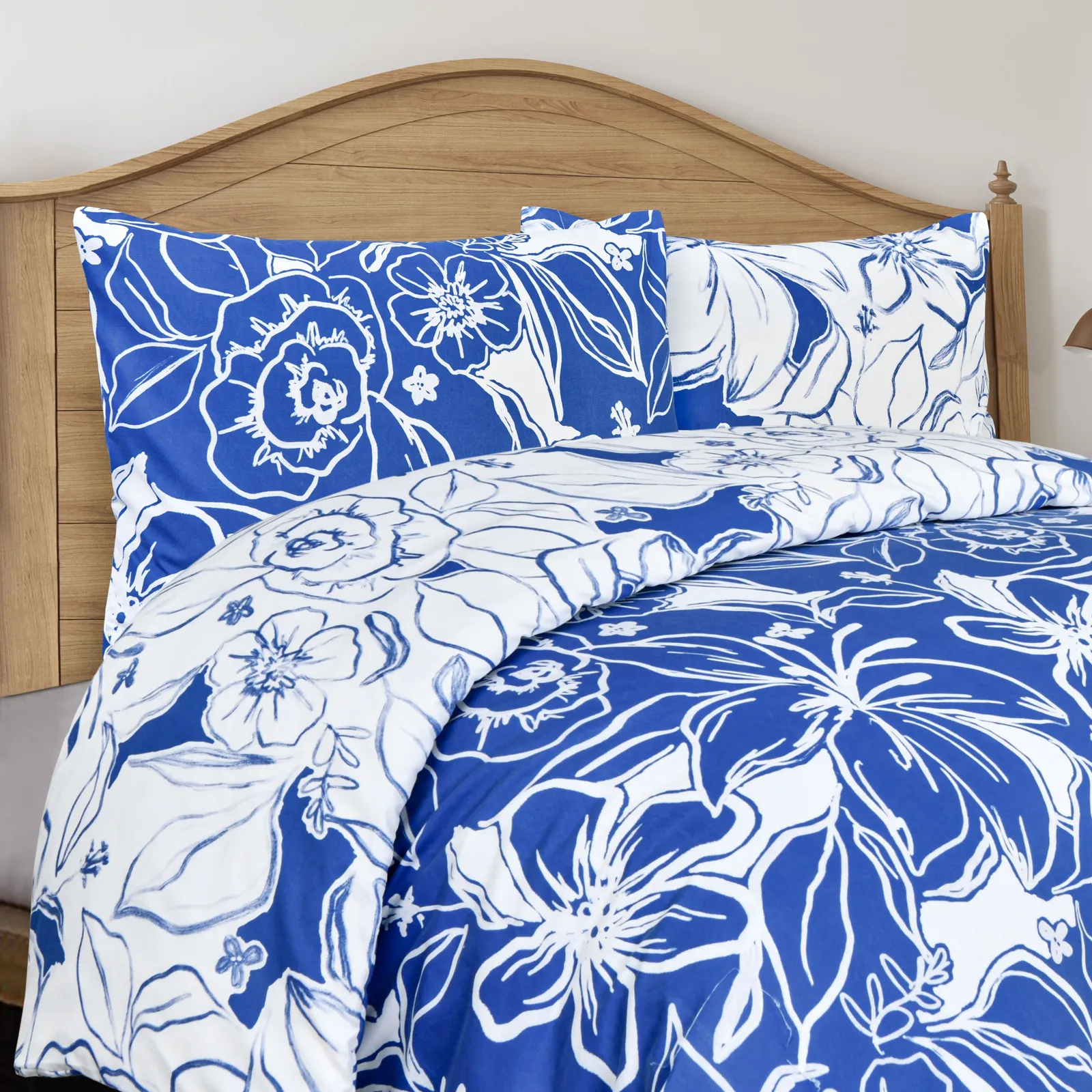 Smart Living Luxury Super Soft Reversible Hawaiian Tropic Duvet Cover with Pillowcase in Blue 6