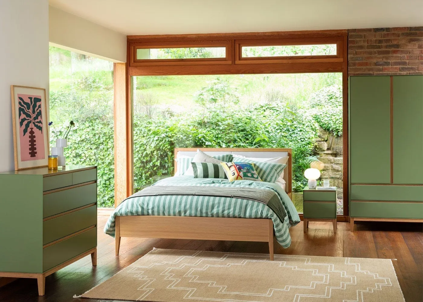 Heal's Lars Bed King Cashmere 3