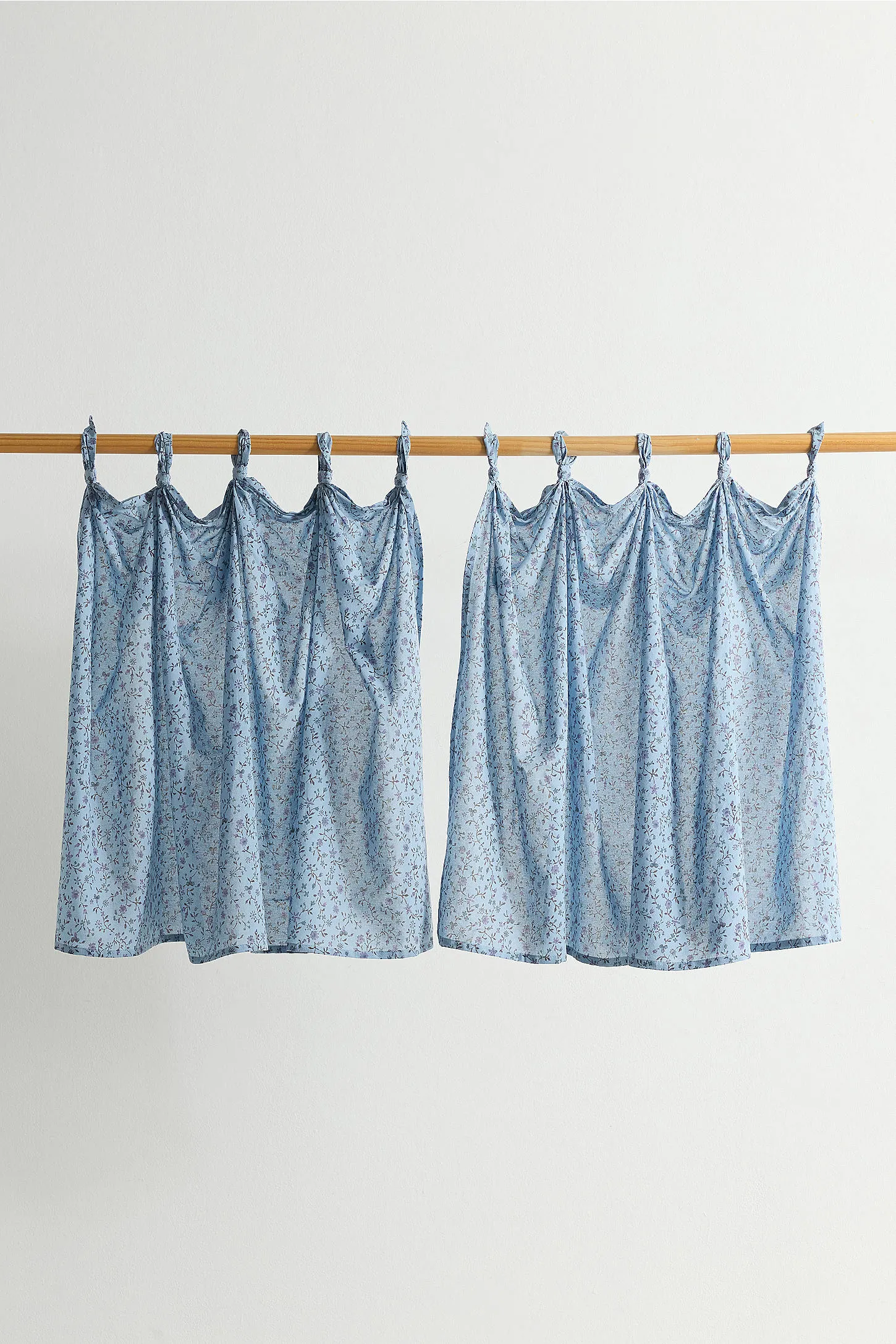 Clarissa Vine Cafe Curtains - Blue 2