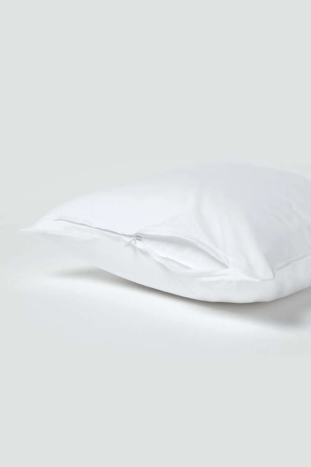Homescapes Continental Egyptian Cotton Pillowcase 200 TC, 60 x 60 cm in White 3