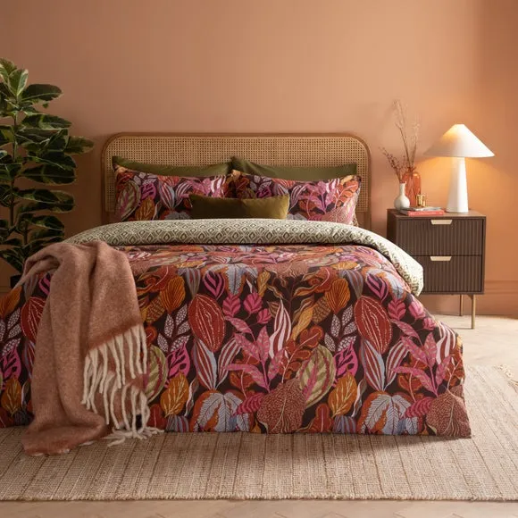Furn. Utopia Duvet Cover and Pillowcase Set 1