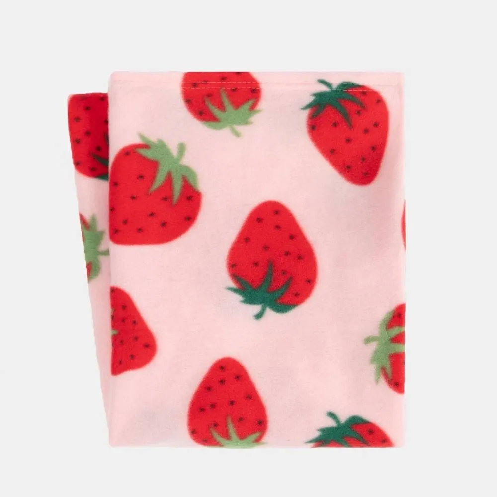 Kelvenix Strawberry Print Throw Soft Polar Fleece Lightweight Blanket in Pink