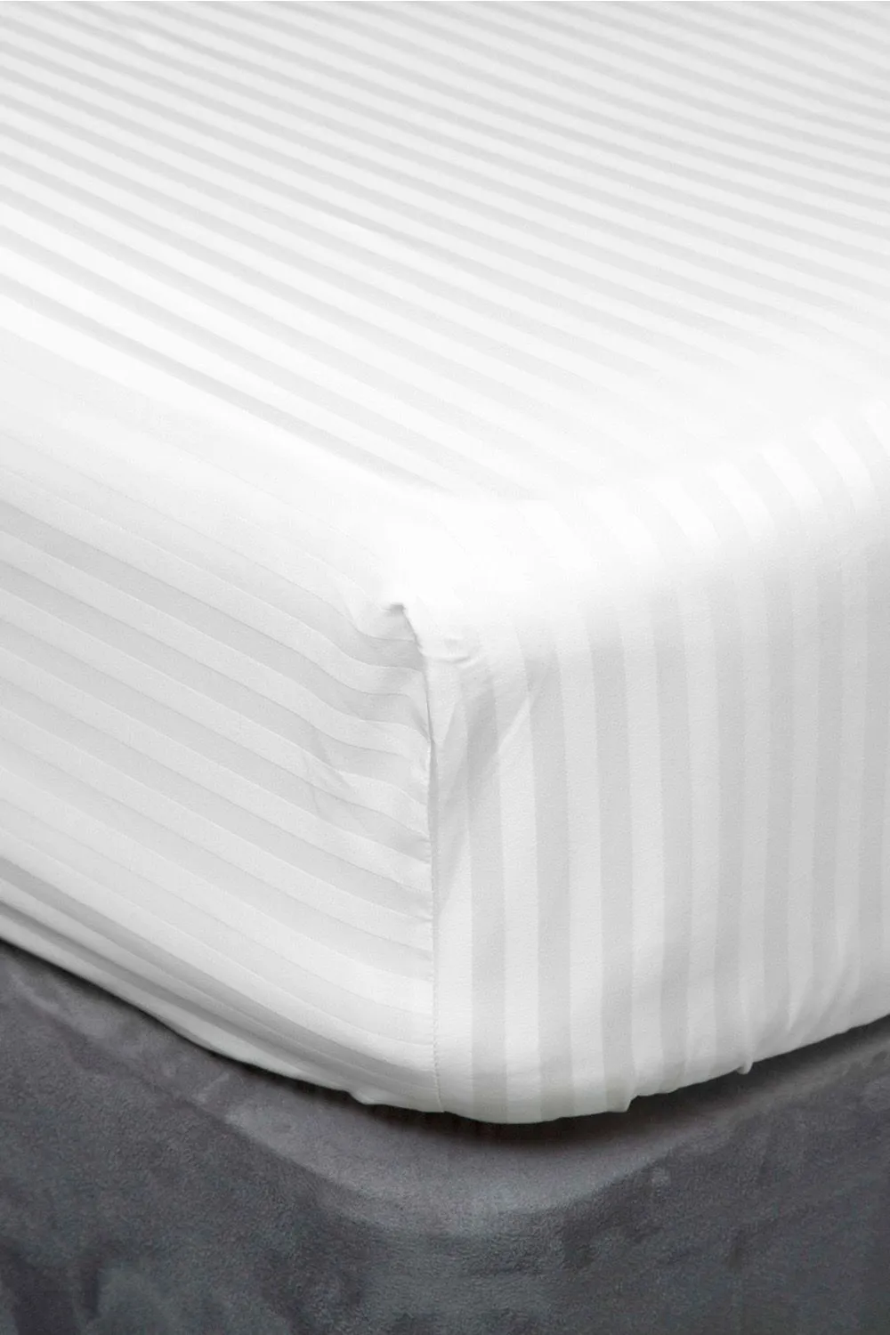 Belledorm Hotel Suite Satin Stripe 540 Thread Count 38cm Fitted Sheet in White 1