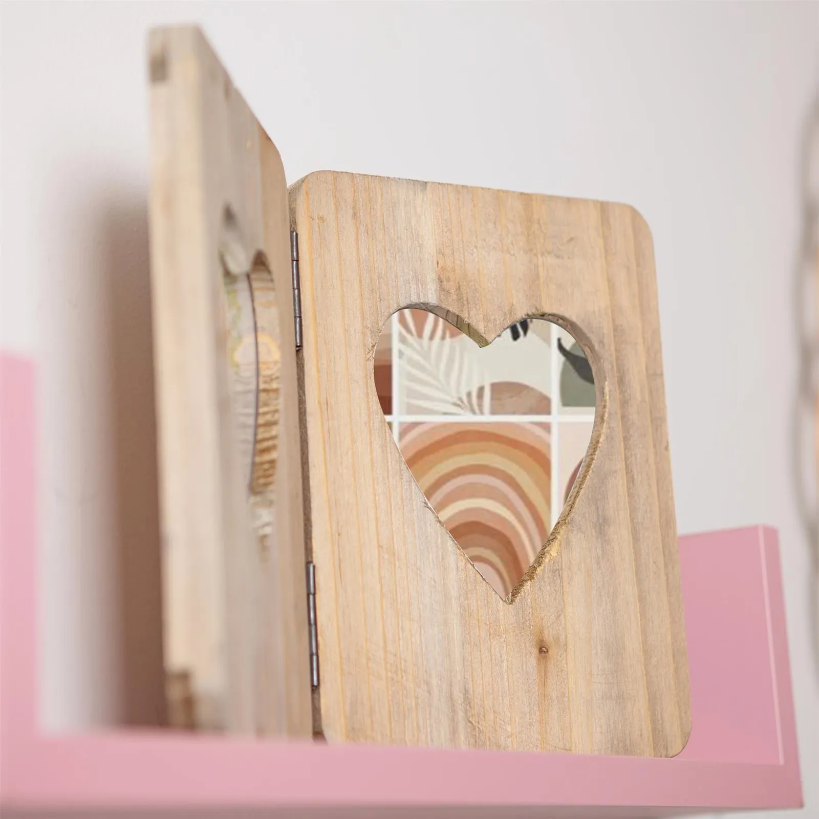 Nicola Spring Rustic Hearts Folding 2 Photo Frames - 4 x 6" - Pack of 2 in Natural 6