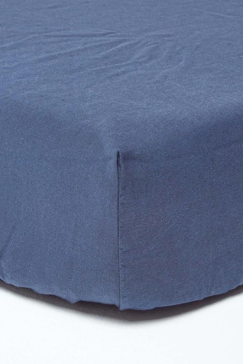 Homescapes Luxury Soft Plain Linen Deep Fitted Sheet 18 inch Deep in Navy 1