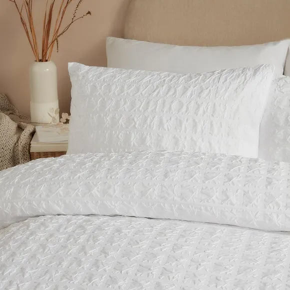 Serene Embossed Grid Duvet Cover & Pillowcase Set 2