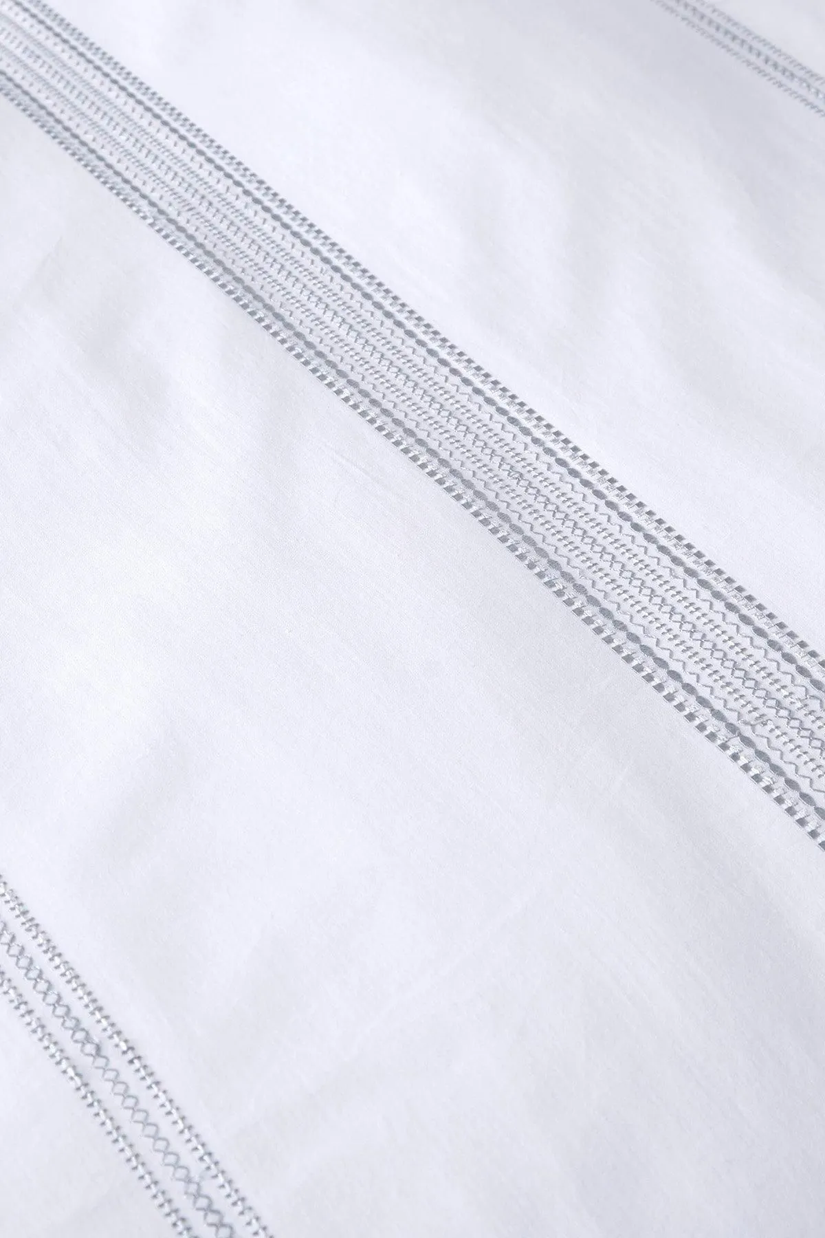 Appletree 'Embroidered Band' 100% Cotton Embroidered Duvet Cover Set in White 4