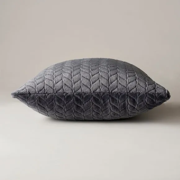 Amelia Cushion Cover 4