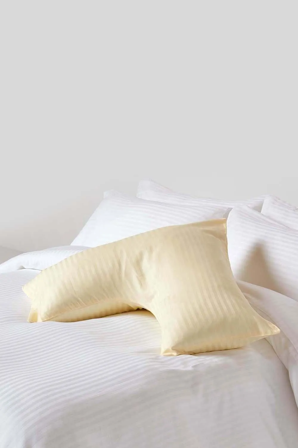Homescapes Egyptian Cotton Super Soft V Shaped Pillowcase 330 TC in Bright Yellow 2