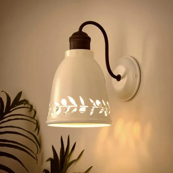 Churchgate Arthingworth Industrial Wall Light 2