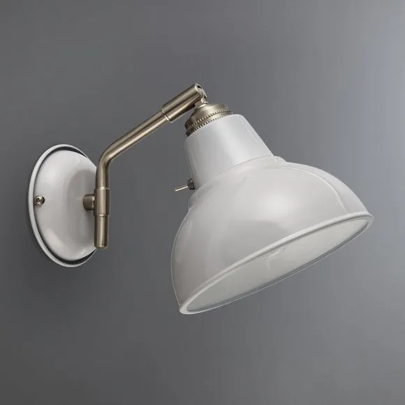 Bradwell Wall Light 2