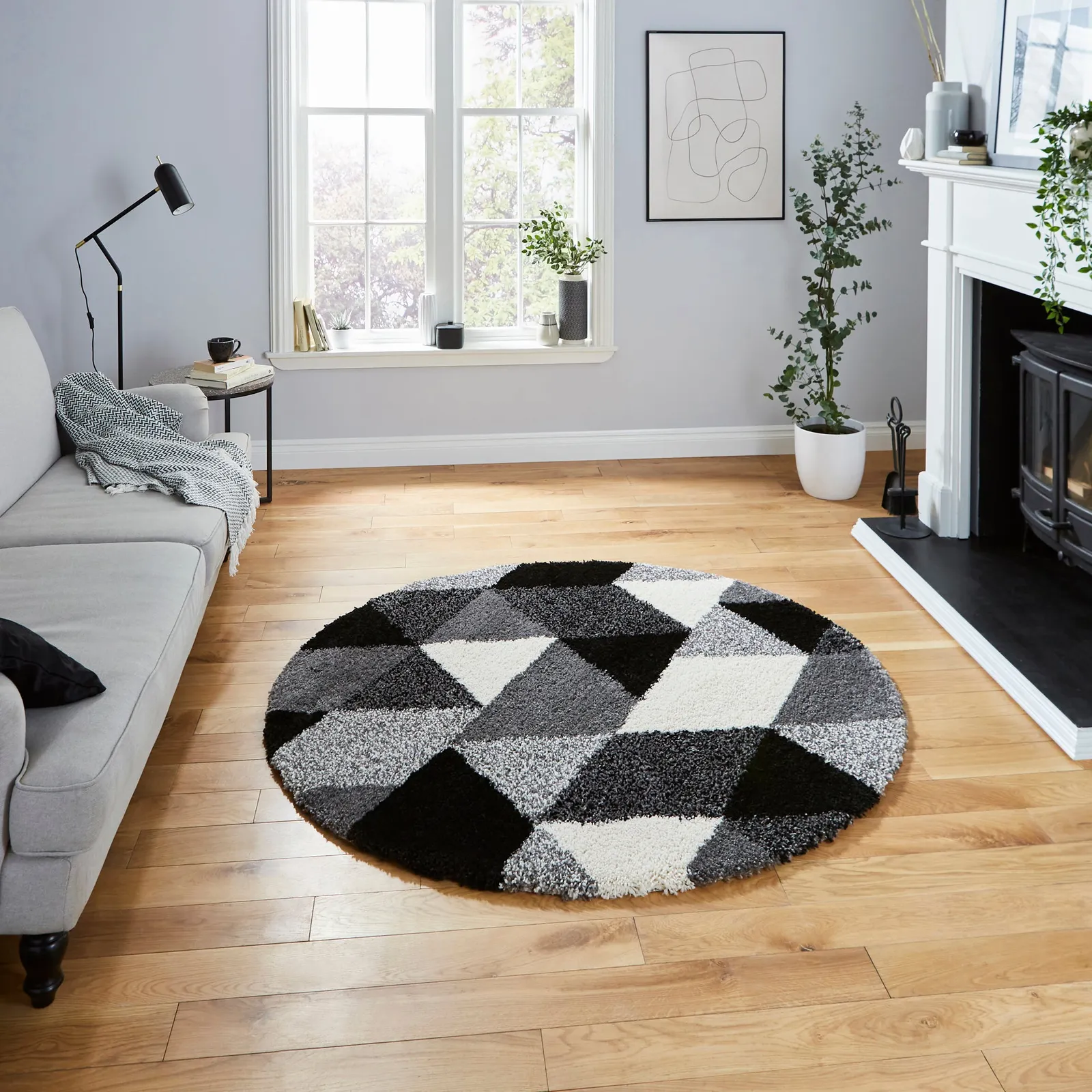 Royal Nomadic Circle Rug Royal Nomadic Black White