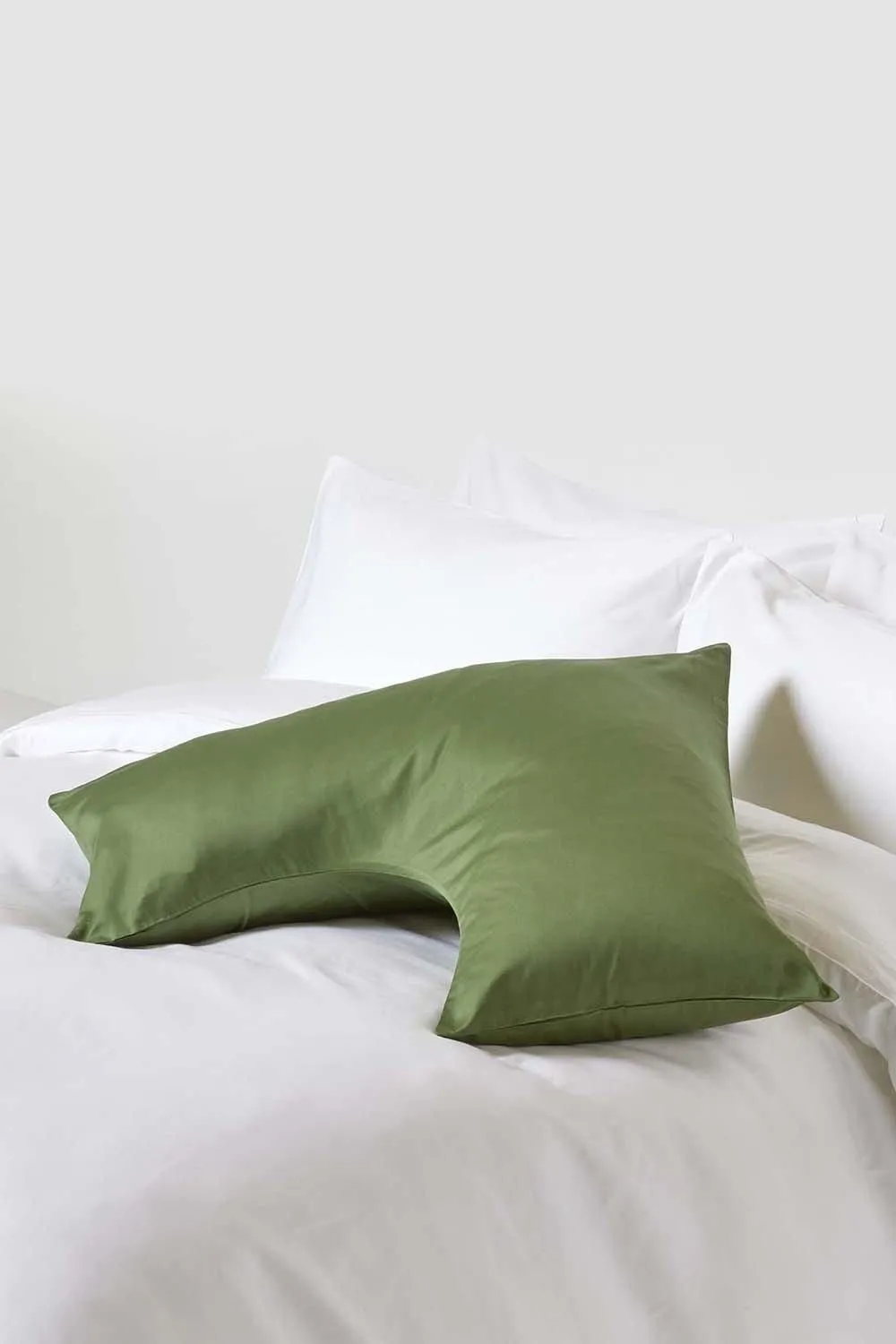 Homescapes V Shaped Pillowcase Sateen Cotton 400 Thread Count in Green 2