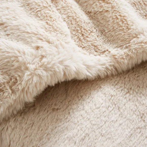 Double Sided Faux Fur Throw Blanket 2