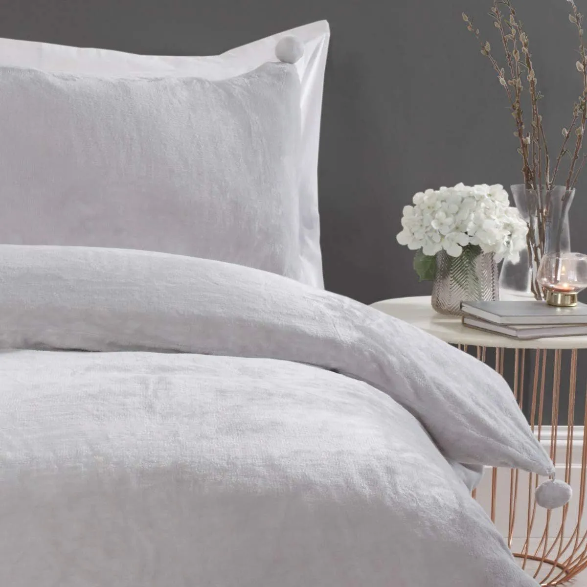 Smart Living Luxurious Pom Pom Fleece Duvet Cover with Pillowcases in Silver 2