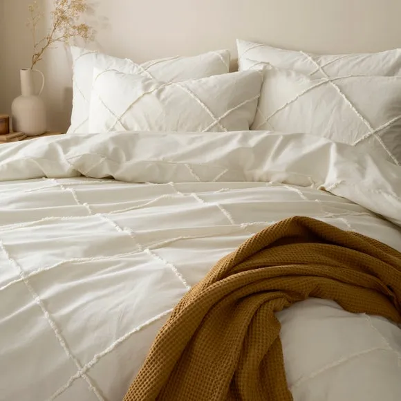 Lotus Tufted 100% Cotton Duvet Cover & Pillowcase Set 3