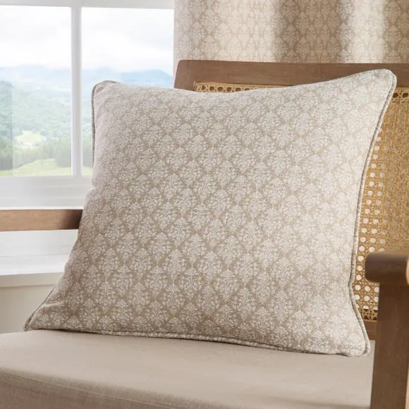 Thornleigh Cushion