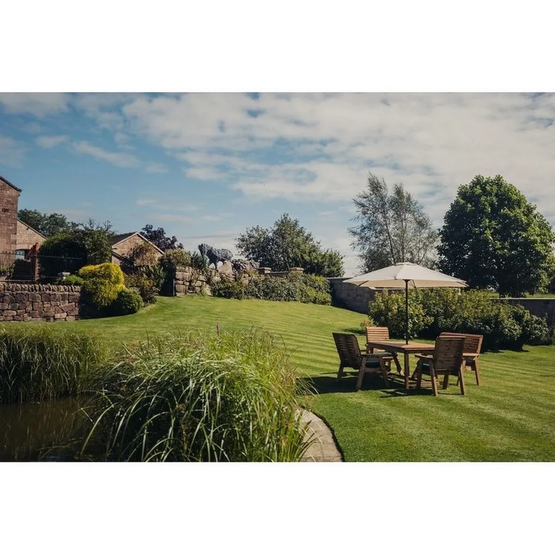 Churnet Valley Garden Furniture Ltd Valley 6 Seater Set 2XC 2XB - Timber - Minimal Assembly Required in Brown 2