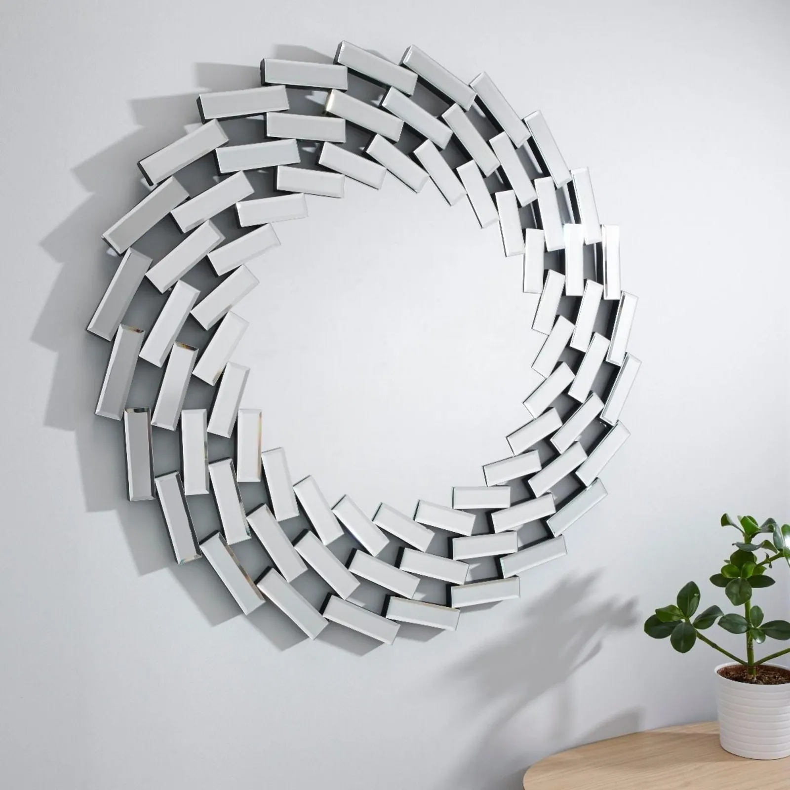 FurnitureboxUK Venetian Medium 80cm Round Silver Patterned Mirrored Frame Hallway Bedroom Dining & Living Room Wall Mirror 2