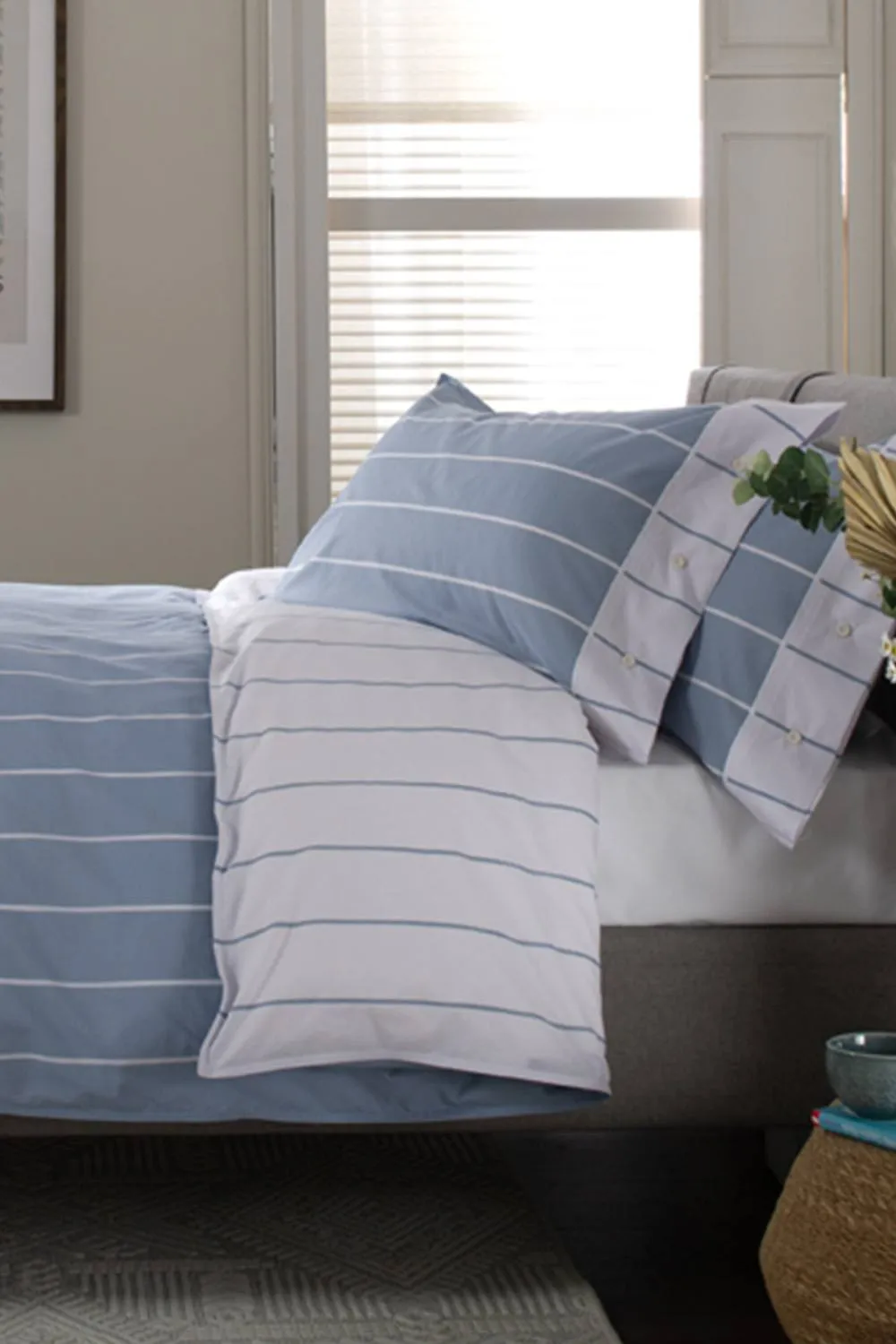The Lyndon Company Next Level 100% Duvet Cover Set with Cuff Detailing in Blue 3