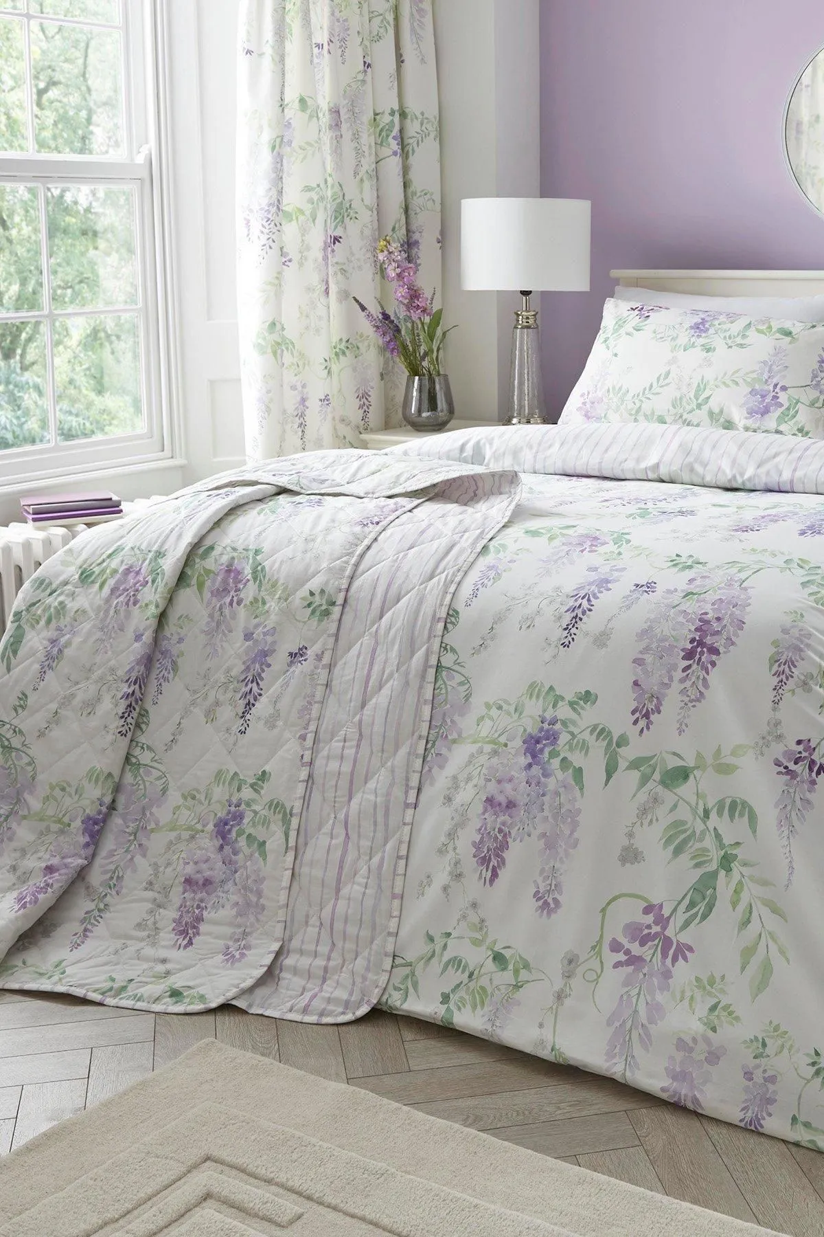 Dreams & Drapes 'Wisteria' Reversible Floral Bedspread in Lilac 2