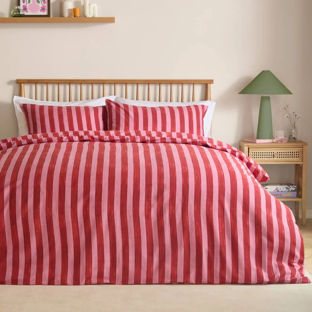 Furn Dual Tone Striped Reversible Duvet Cover Set in Pink