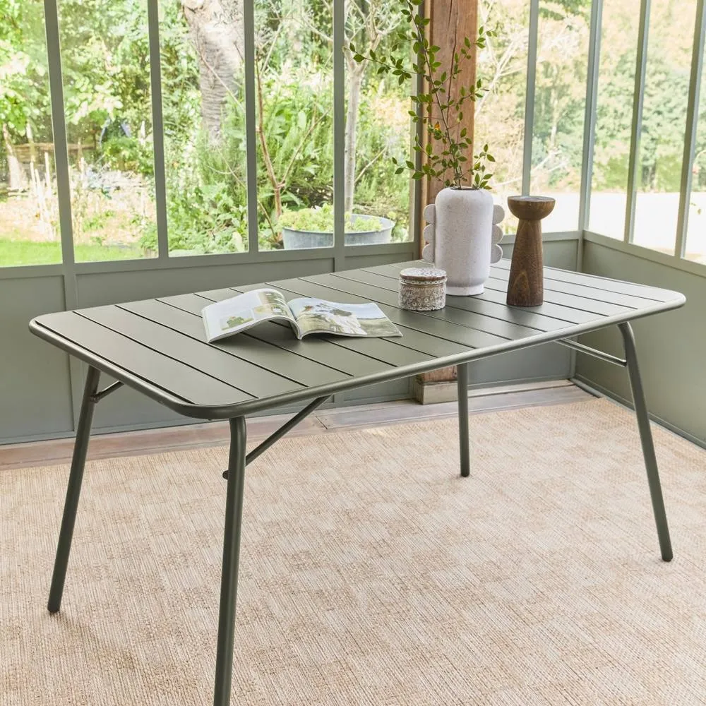 sweeek 4-seater metal folding garden table 140cm in Khaki 1