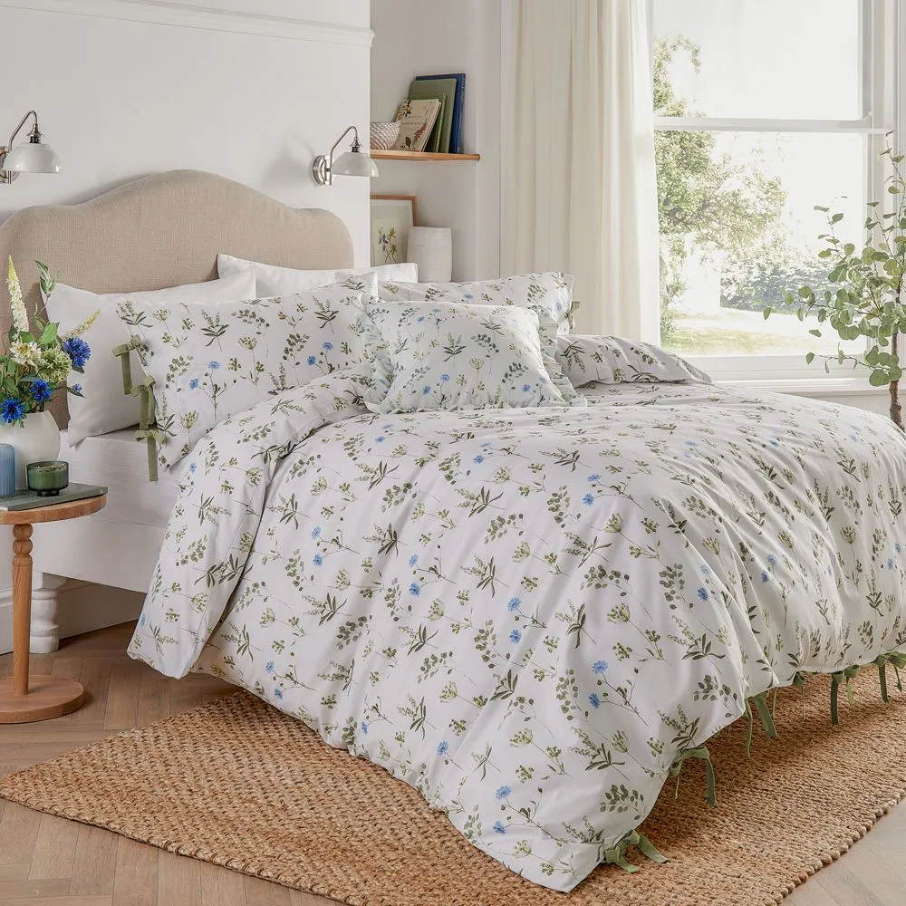 Wylder Meadow 100% Cotton Floral Duvet Cover Set in White