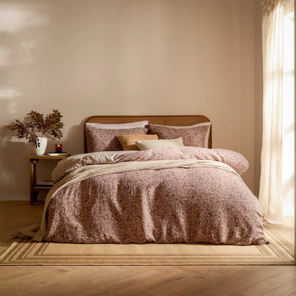 Yard Perrie Leaf Muslin 100% Cotton Duvet Cover Set in Walnut