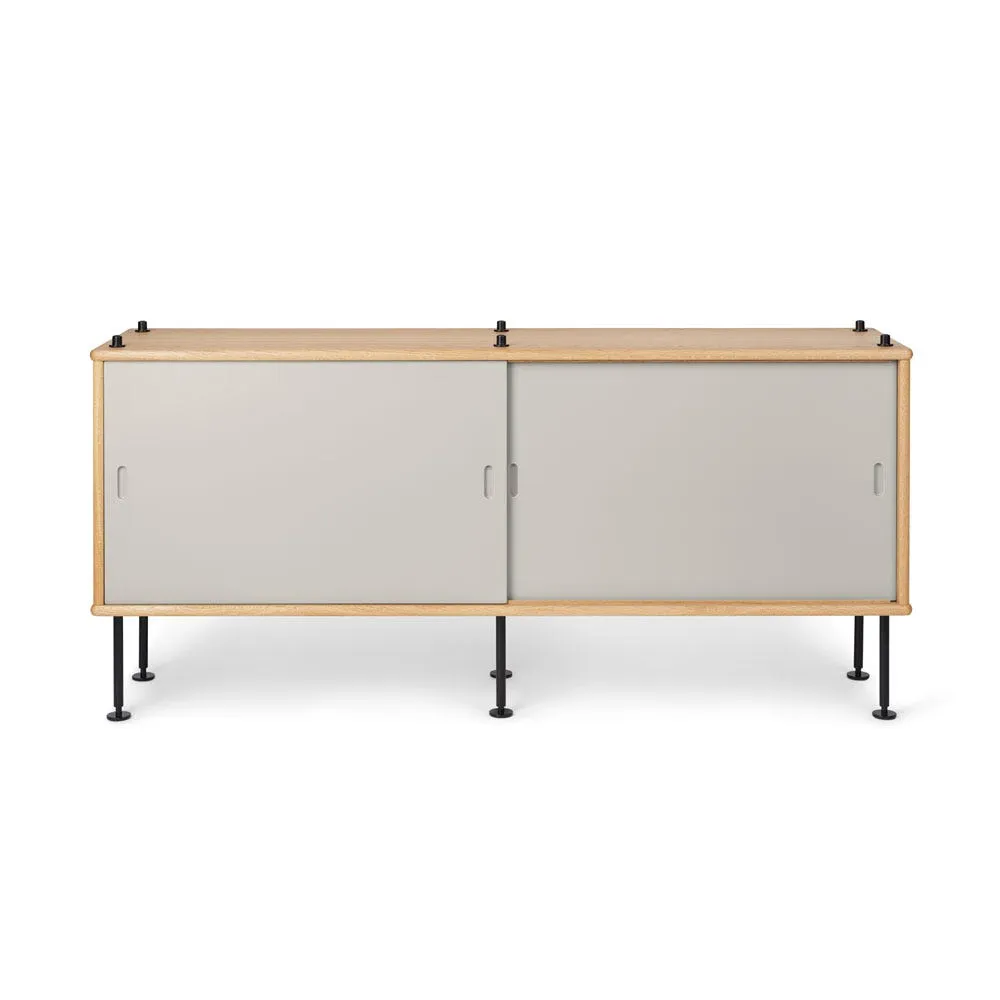 Carl Hansen & Son BM0253 SHELVING CABINET Oiled Oak Grey Door Black Legs 150x69cm 3