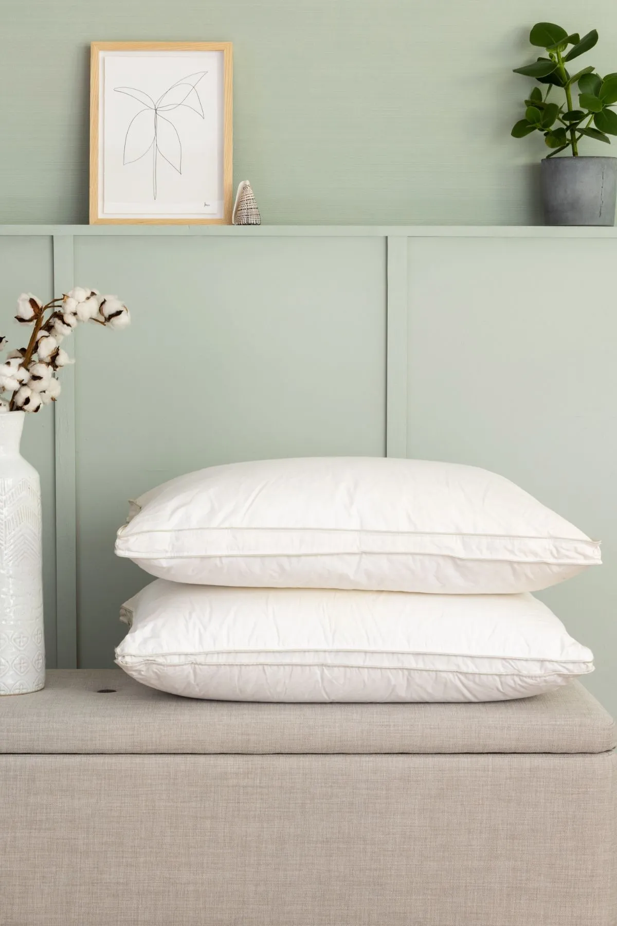 Soak&Sleep Hungarian Goose Down Standard Pillow - Medium/Firm in White 2