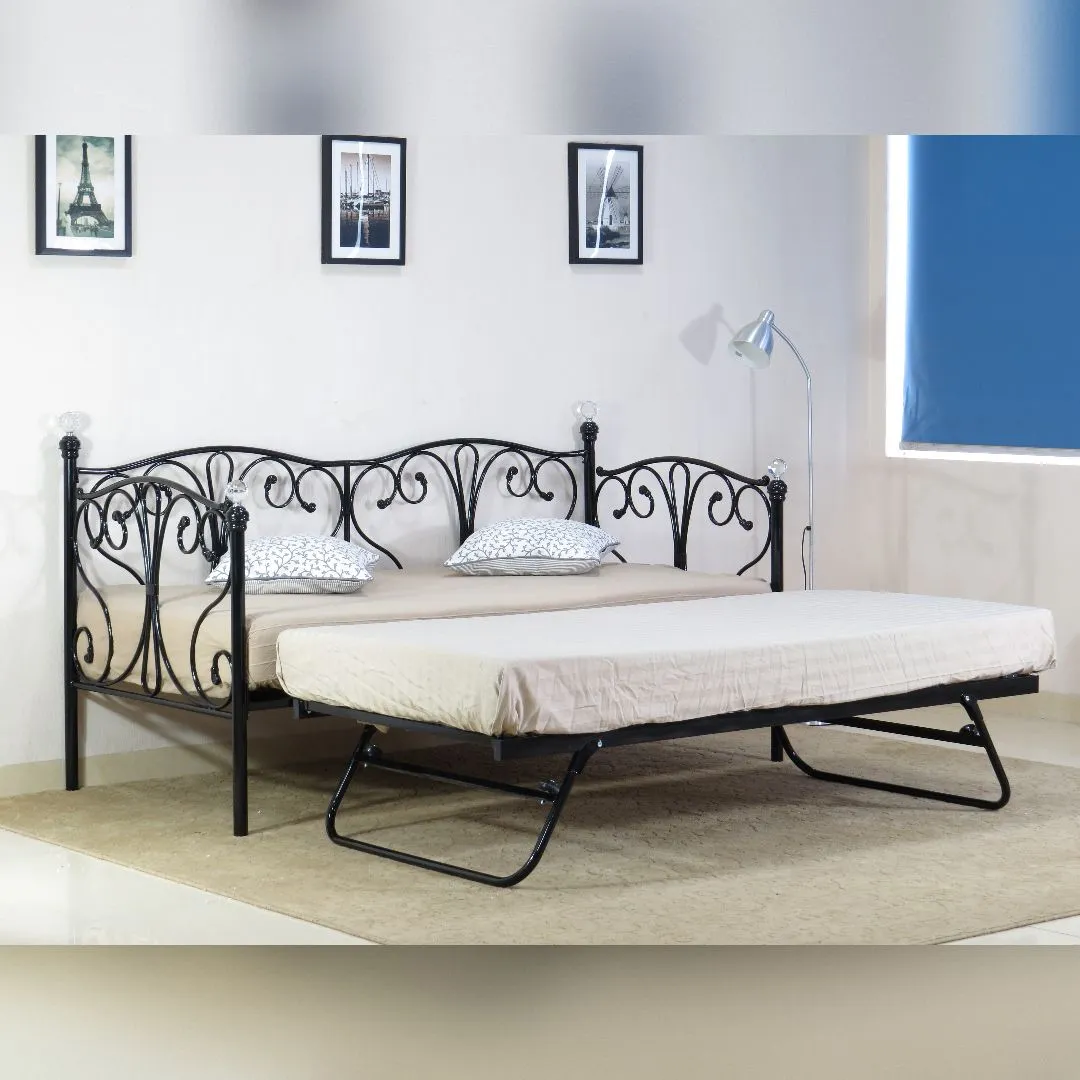 Comfy Living Ltd Metal Crystal Finial Day Bed With Trundle in Black