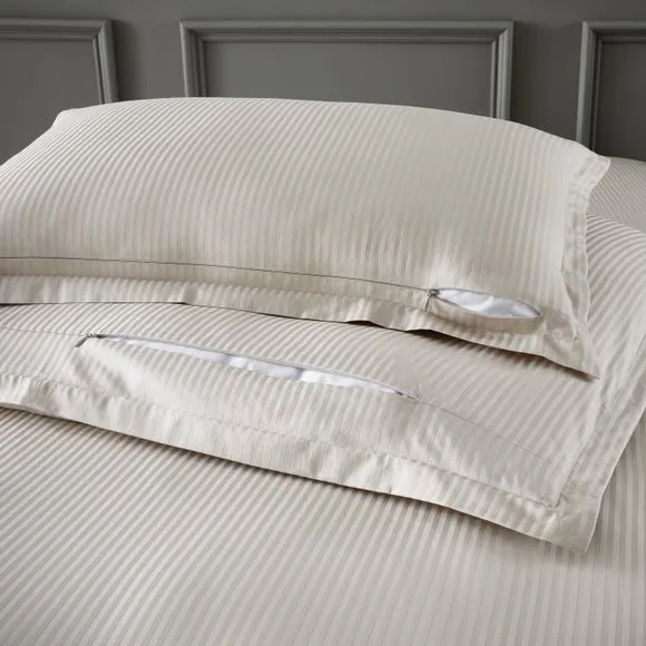 Hotel Cotton Stripe 400 Thread Count Oxford Pillowcase Pair 2
