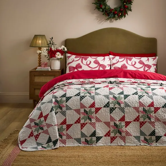 Festive Quilted Bedspread 2