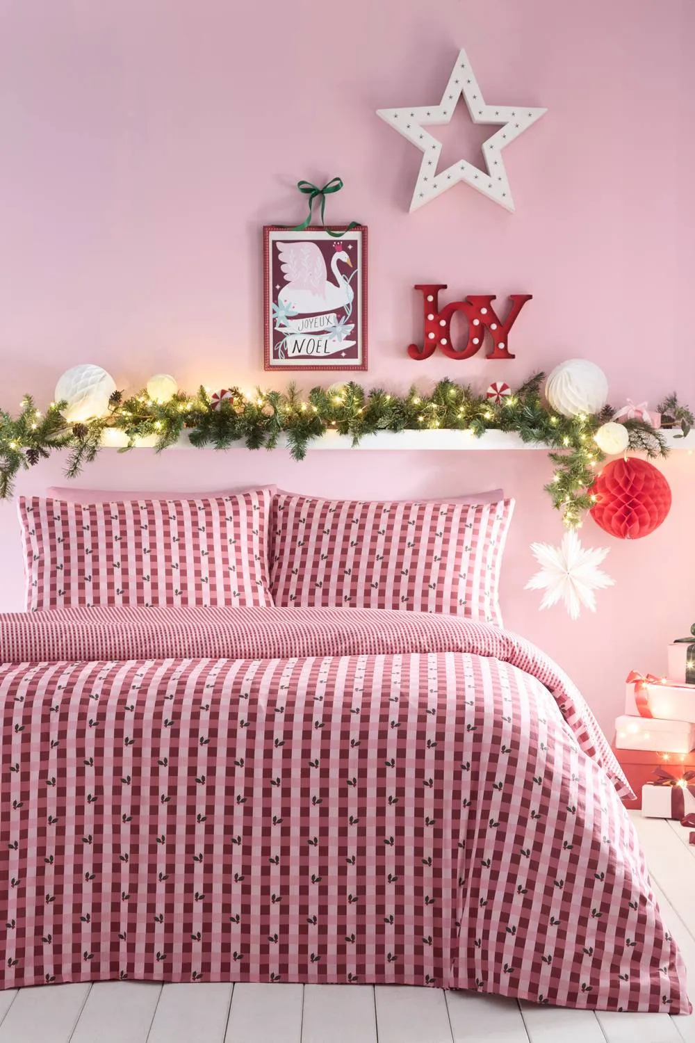 Fusion 'Holly Gingham' Easy Care Festive Duvet Cover Set in Red 1