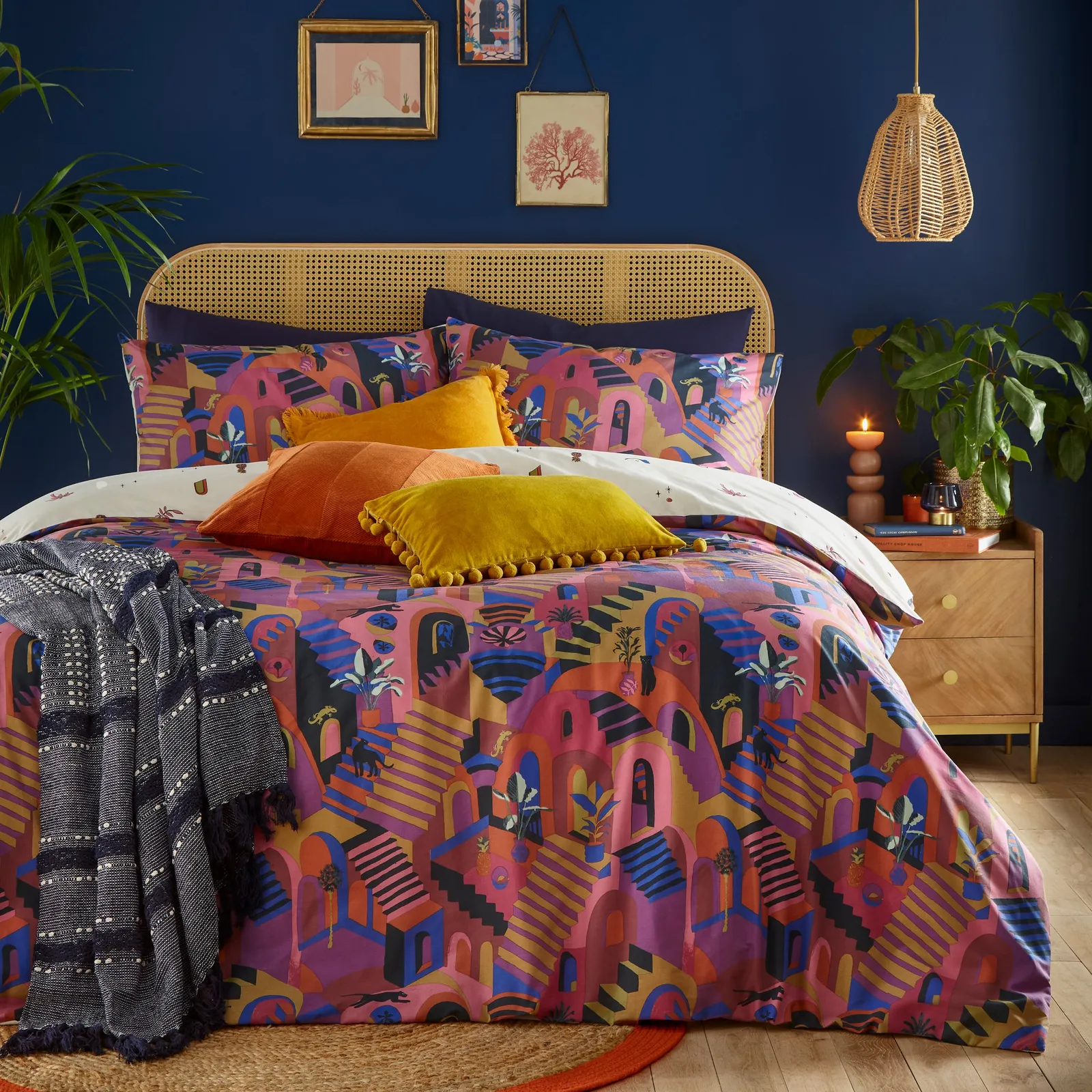 Furn Eivissa Abstract Duvet Cover Set in Magenta