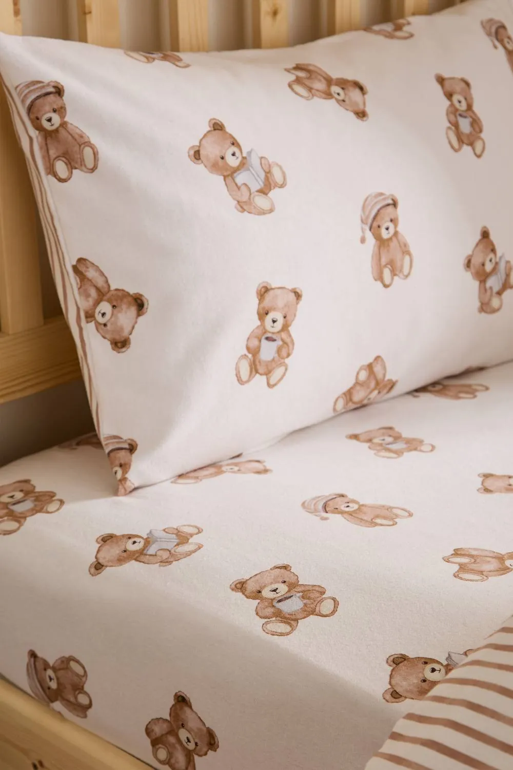 Catherine Lansfield Brushed Teddy Bear Cotton Fitted Sheet in Cream