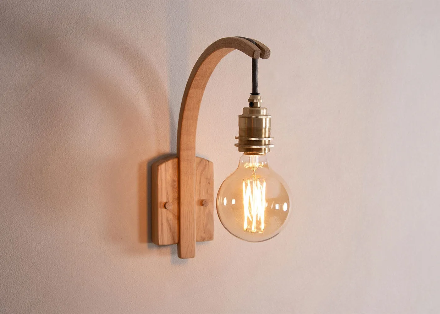 Tom Raffield Hanter Wall Light Oak (Hardwired) 3
