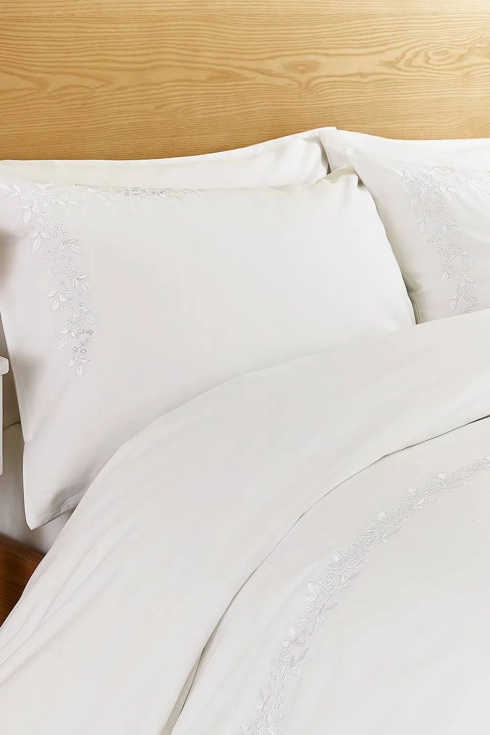 Helena Springfield 'Erin Embroidery' Cotton Duvet Cover Set in White 2