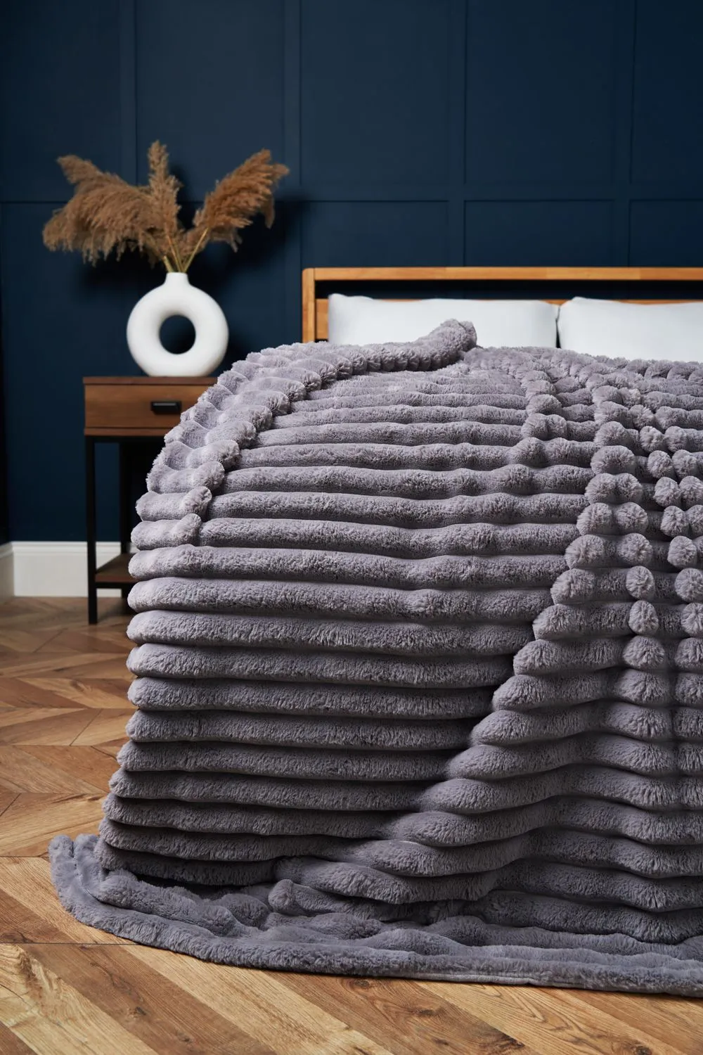 BHS Jumbo Cord Throw with Plain Velvet Backing in Grey