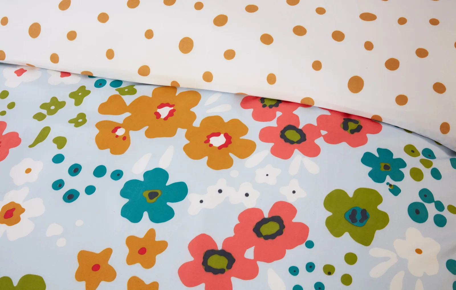 Rapport Home Betty Polyester Reversible Duvet Cover Set with Pillowcase 2
