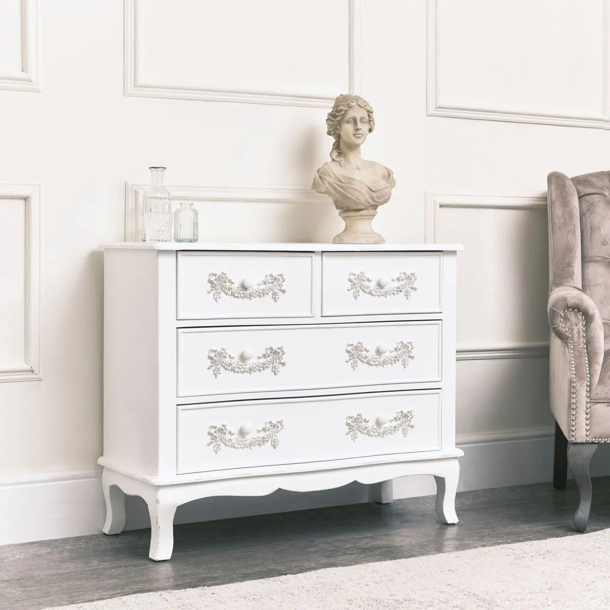 Melody Maison Antique White 4 Drawer Chest Of Drawers - Pays Blanc Range 2