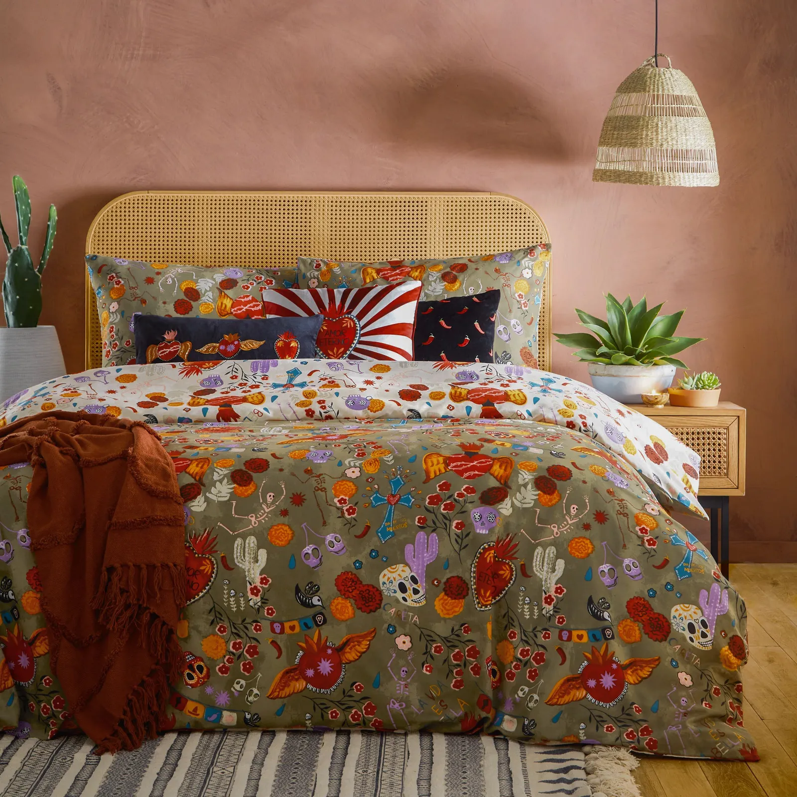Furn La Vida Festive Reversible Duvet Set
