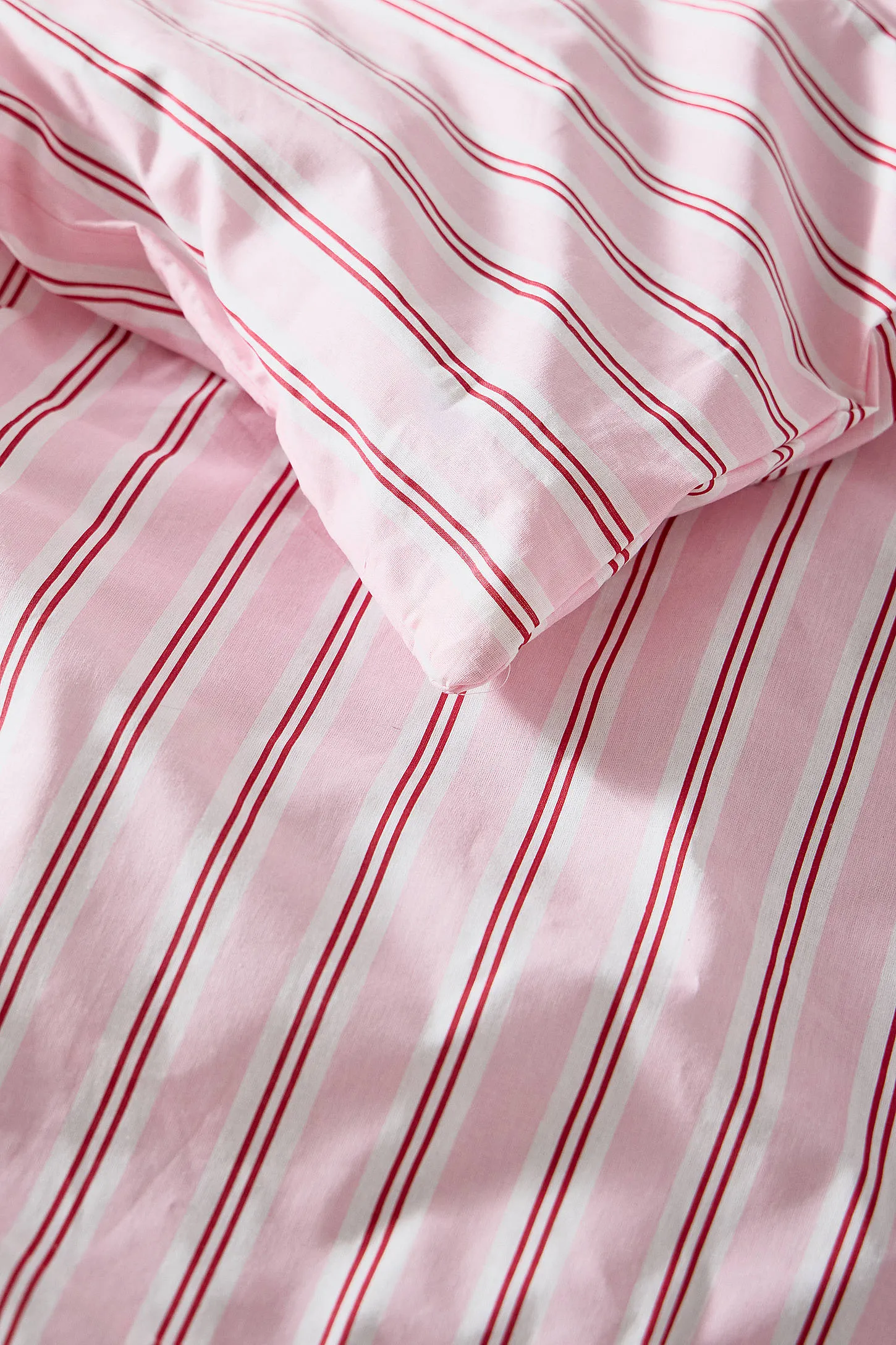 Pink & Red Stripe Duvet Set - Pink 3